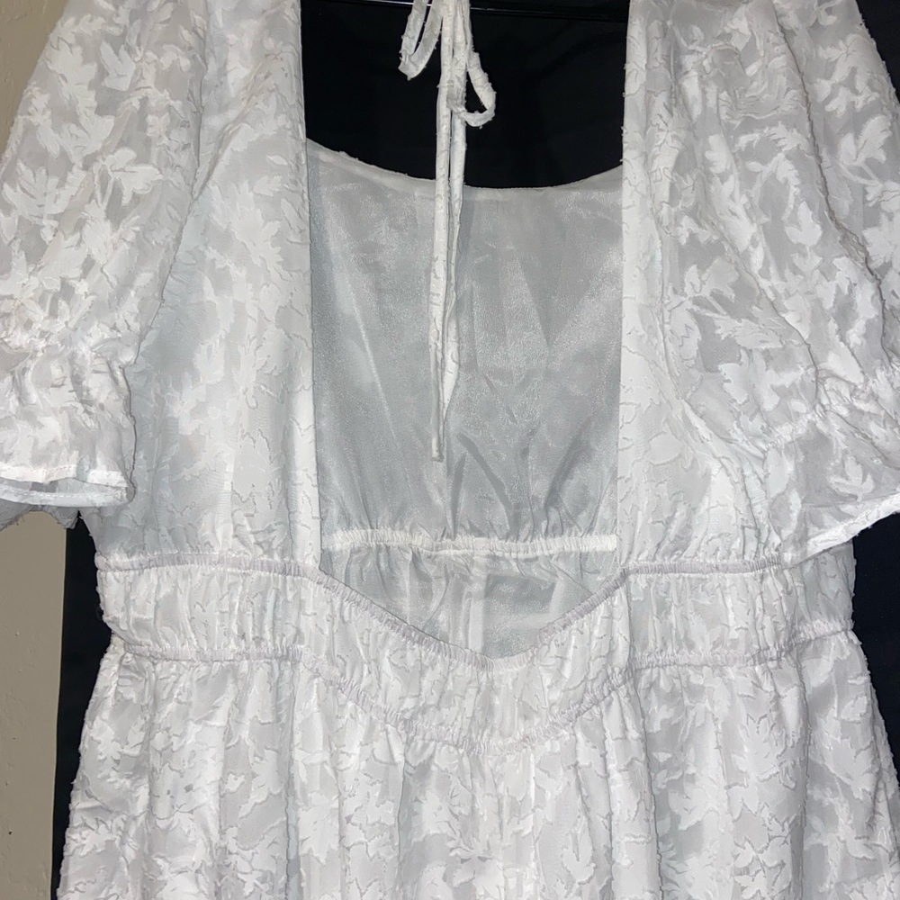 Dress - Picture 4 of 8